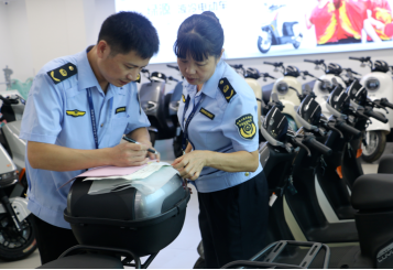 嚴查超標電動自行車，梧州市市場監管局開展專項執法行動